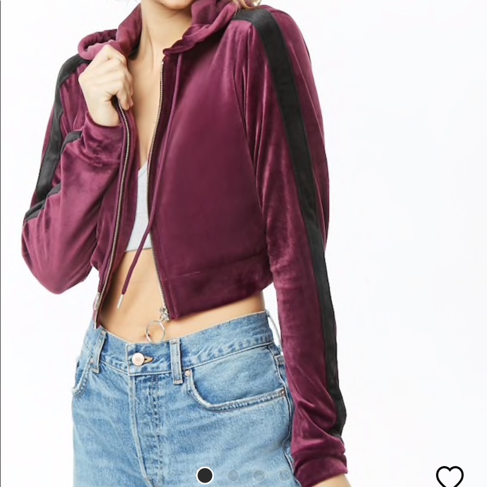 Cropped velvet hoodie